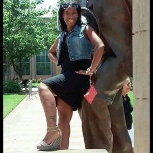 Meet your Posher, Charquitta