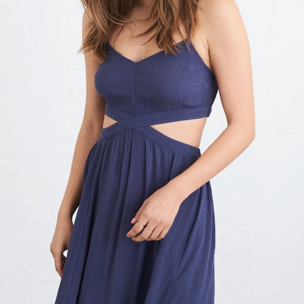 Super cute AE maxi dress!