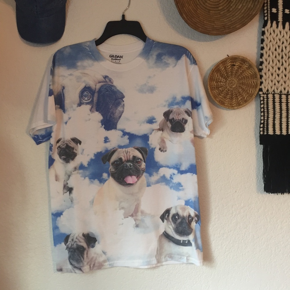 Super cute and hilarious pug tshirt!