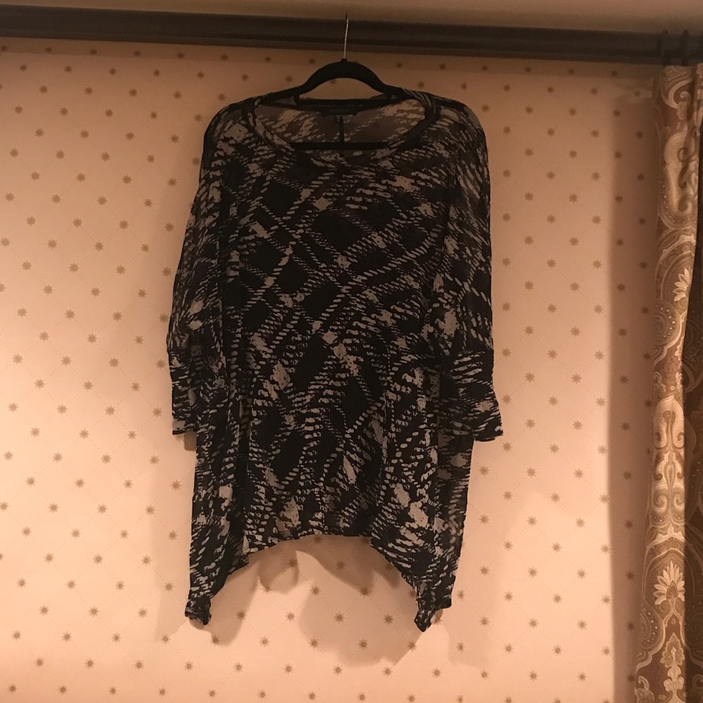 Katen Kane Shear stretchy blouse