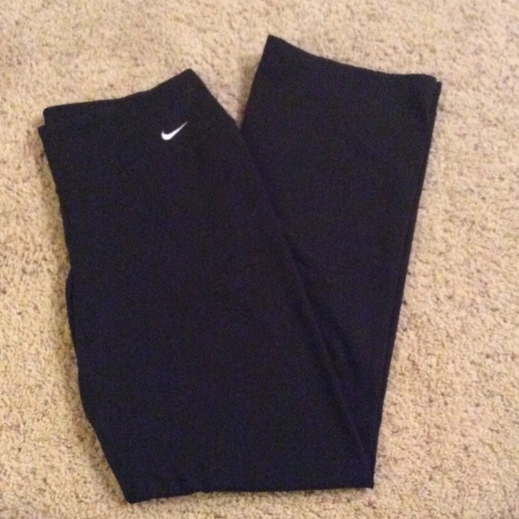 Nike Pants - Nike dry fit yoga pants