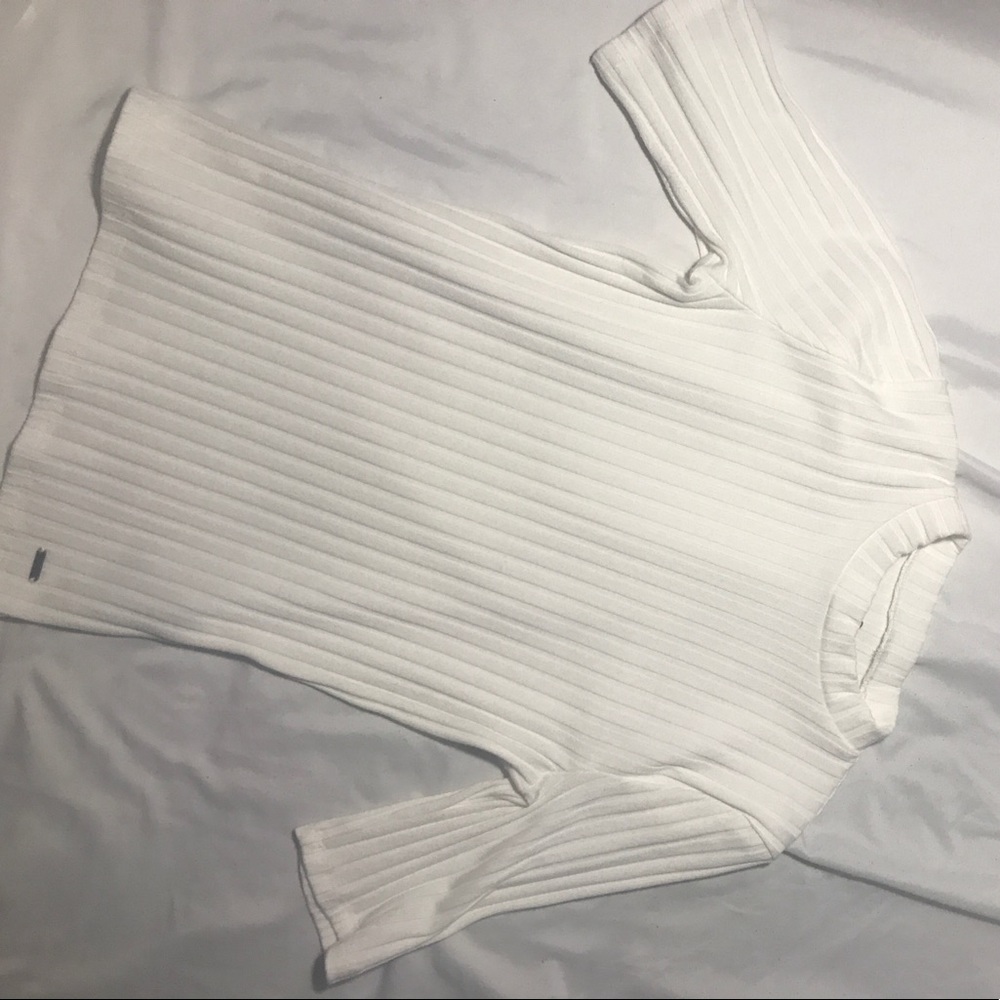 cream short sleeved top