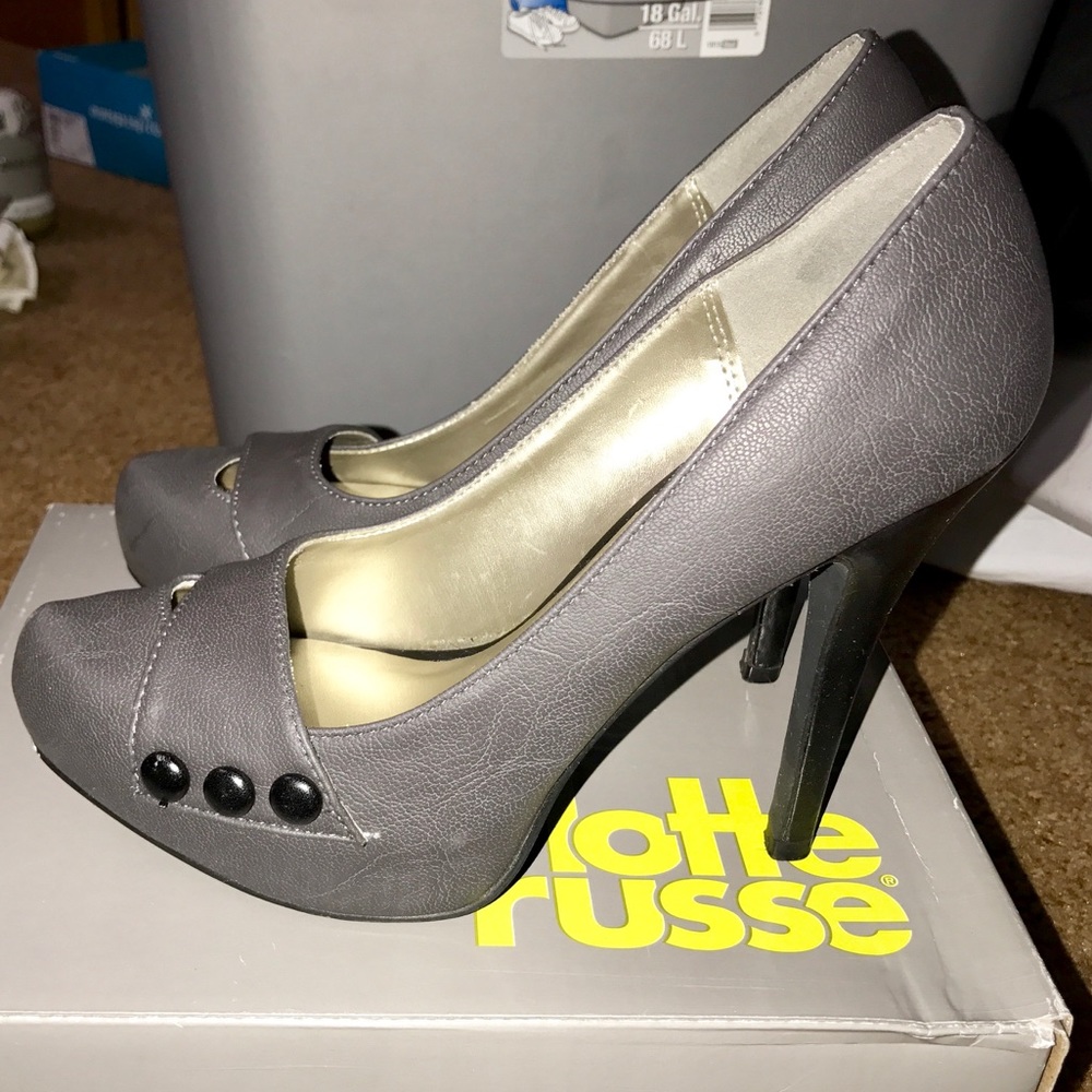 Charlotte Russe heels in Charcoal