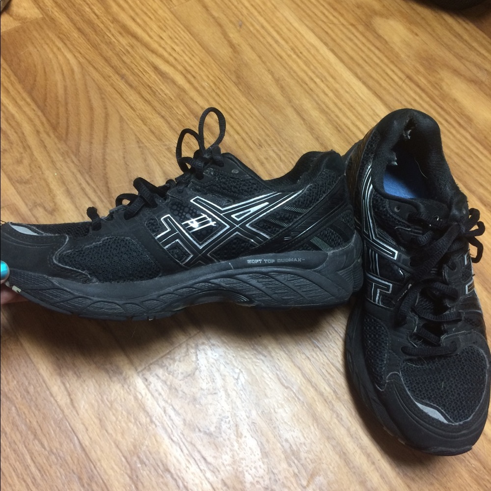 Black Asics