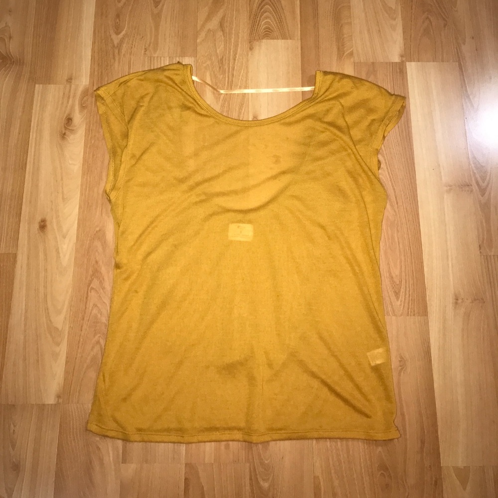 Mustard yellow top