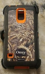 Galaxy s5 otterbox phone case with 2 clips
