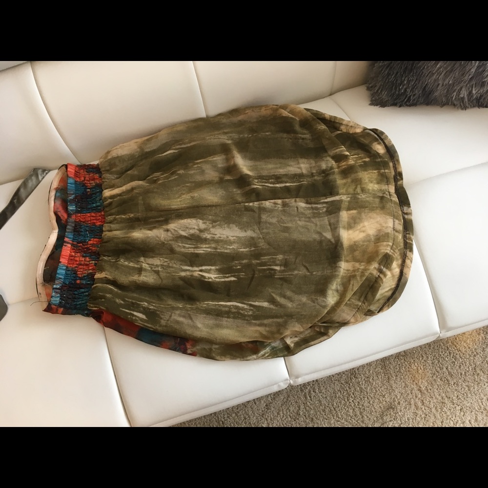Dress - Picture 3 of 3