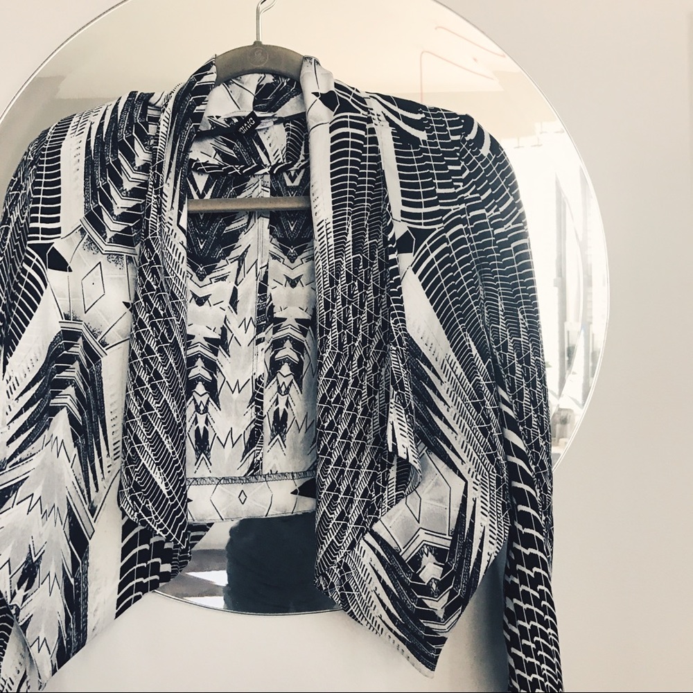 Edgy H&M Black and White Draped Jacket Blazer | XS