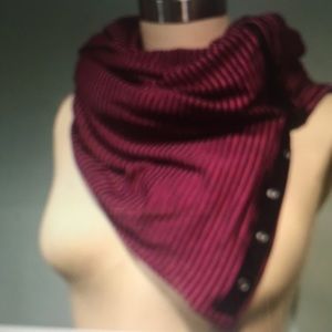 lulu lemon snap button scarf