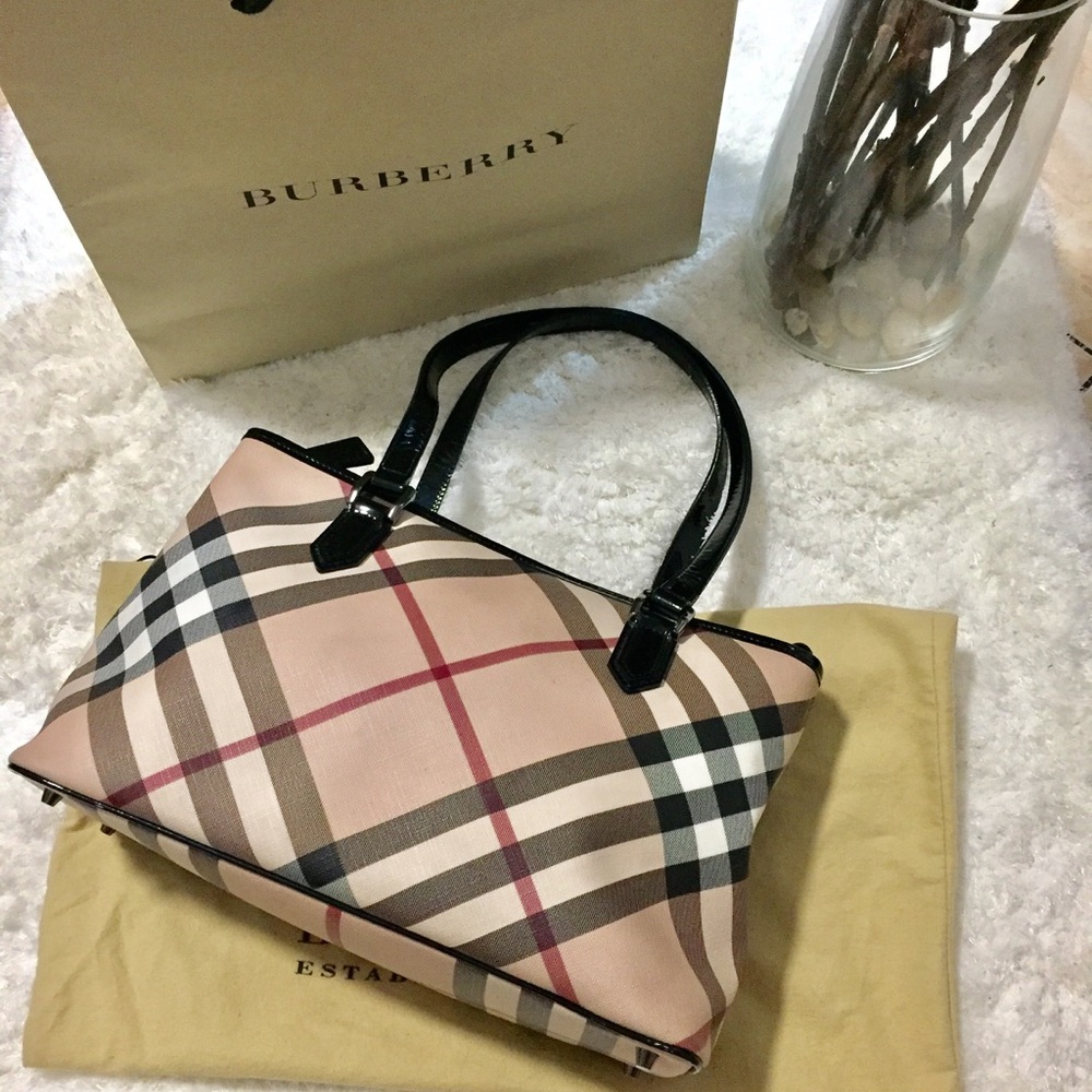 🚫SOLD🚫 Burberry Supernova Tote