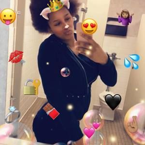 Meet your Posher, Jada