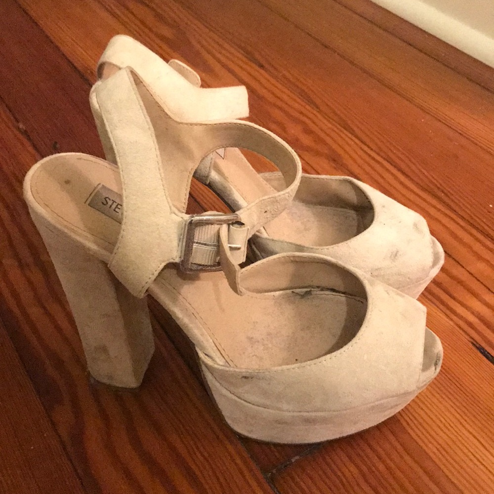 Nude platforms