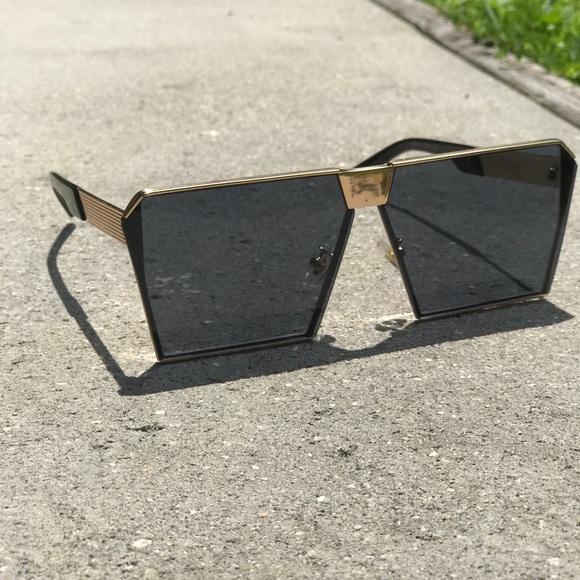 Black Sunglasses - Picture 3 of 3