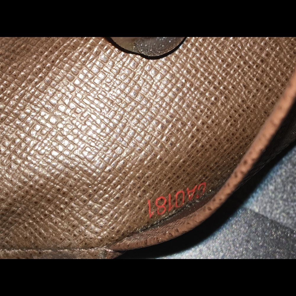 Louis Vuitton Damien Ebene Card Holder - Picture 6 of 7