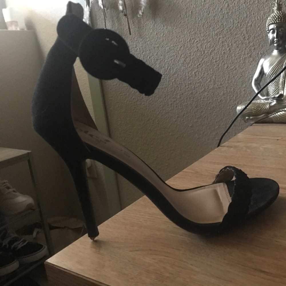 Black heels