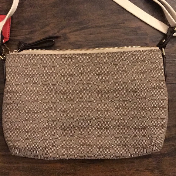 New brown Coach purse - Picture 2 of 2