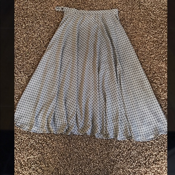 First skirt - Picture 3 of 8