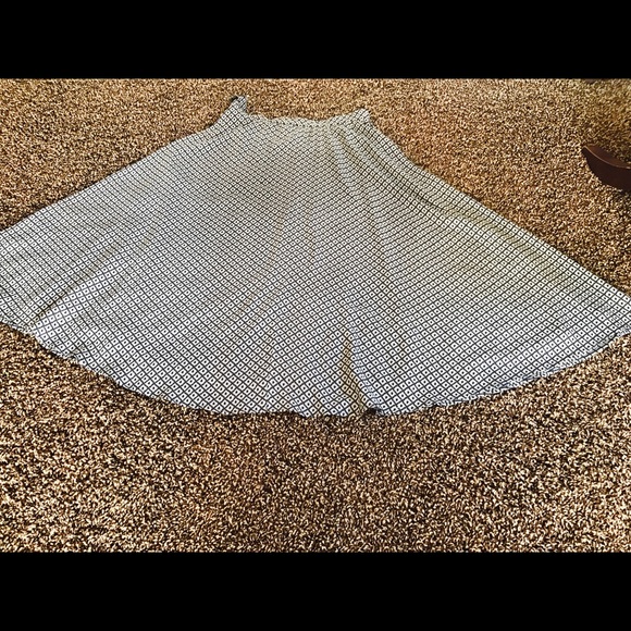 First skirt - Picture 7 of 8