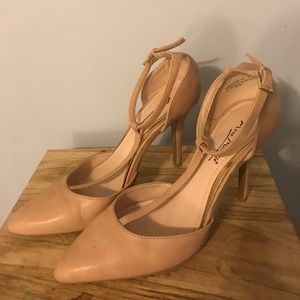 Nude leather heels