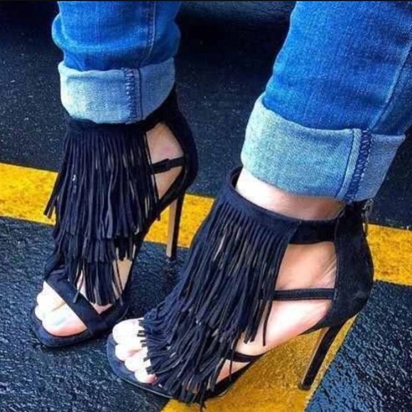 Steve Madden Shoes - Steve Madden "Fringly" fringe heels