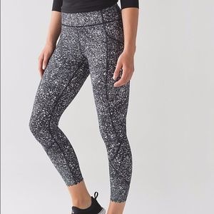Lululemon tight stuff tight II leggings