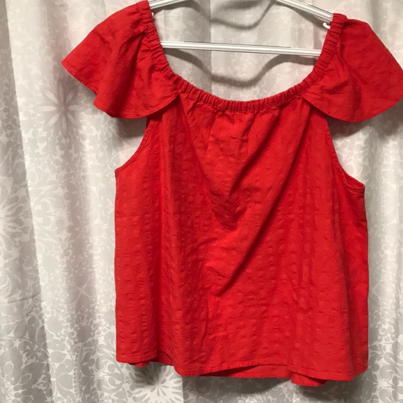 Red off-the-shoulder top - Picture 2 of 3