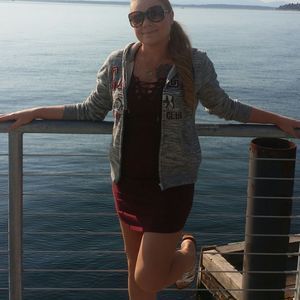 Meet your Posher, Holly