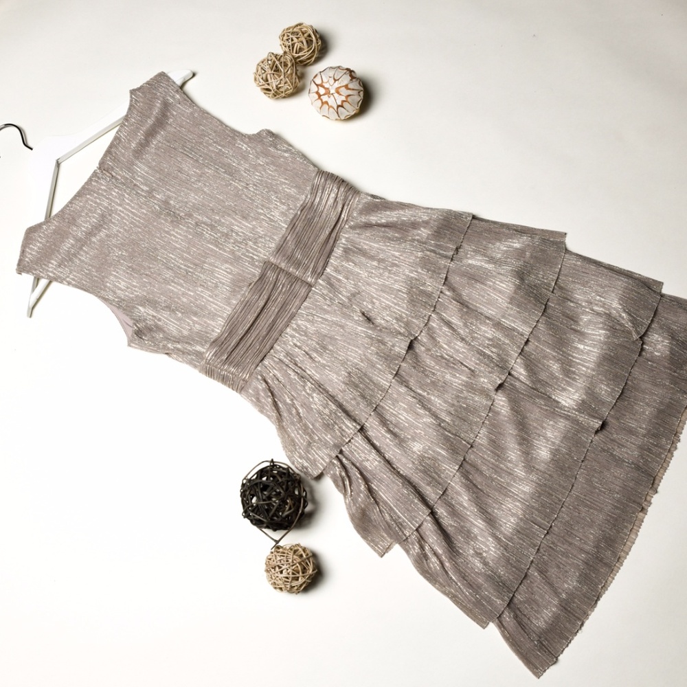 ⭐HP⭐CONNECTED APPAREL Champagne Elegant Dress - 6 - Picture 4 of 6