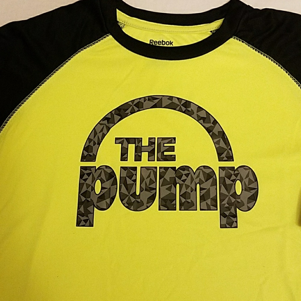 Athletic Reebok tee shirt - Picture 2 of 3
