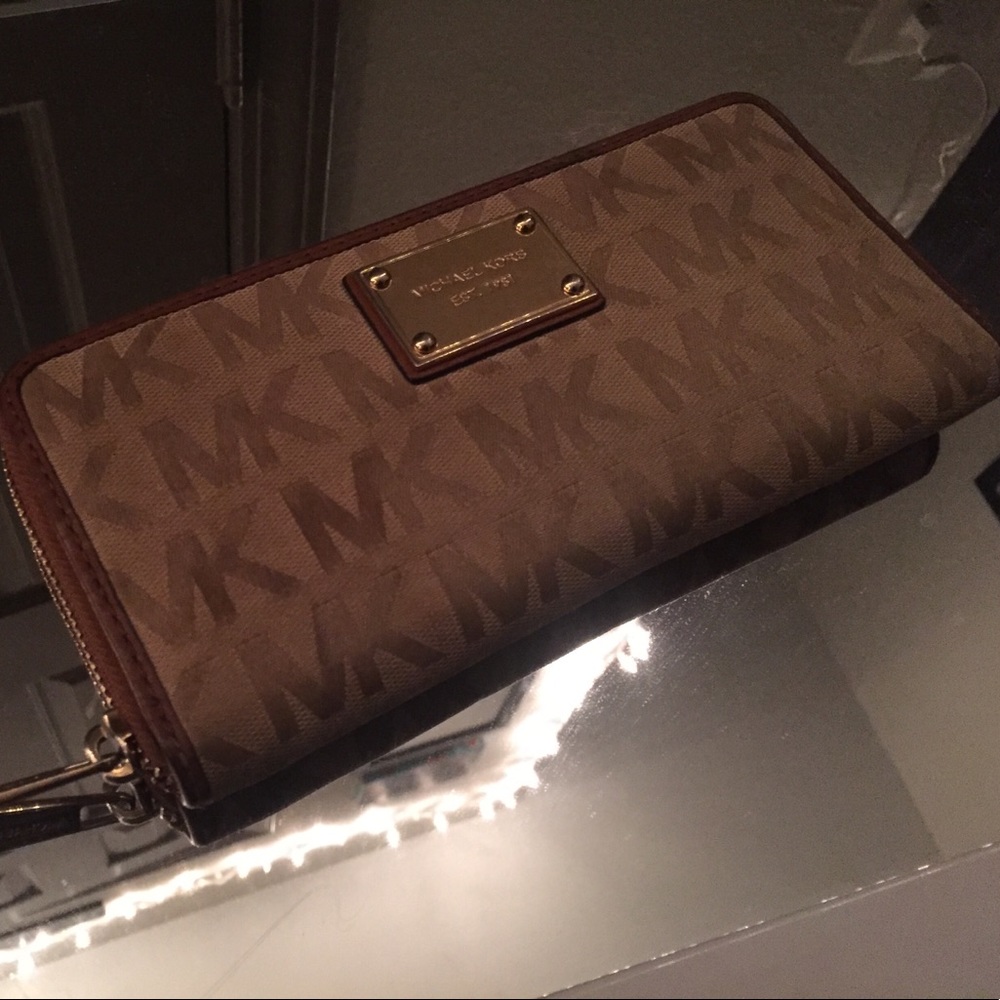 Michael Kors wallet 👑👜