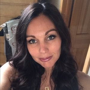 Meet your Posher, Bobbie