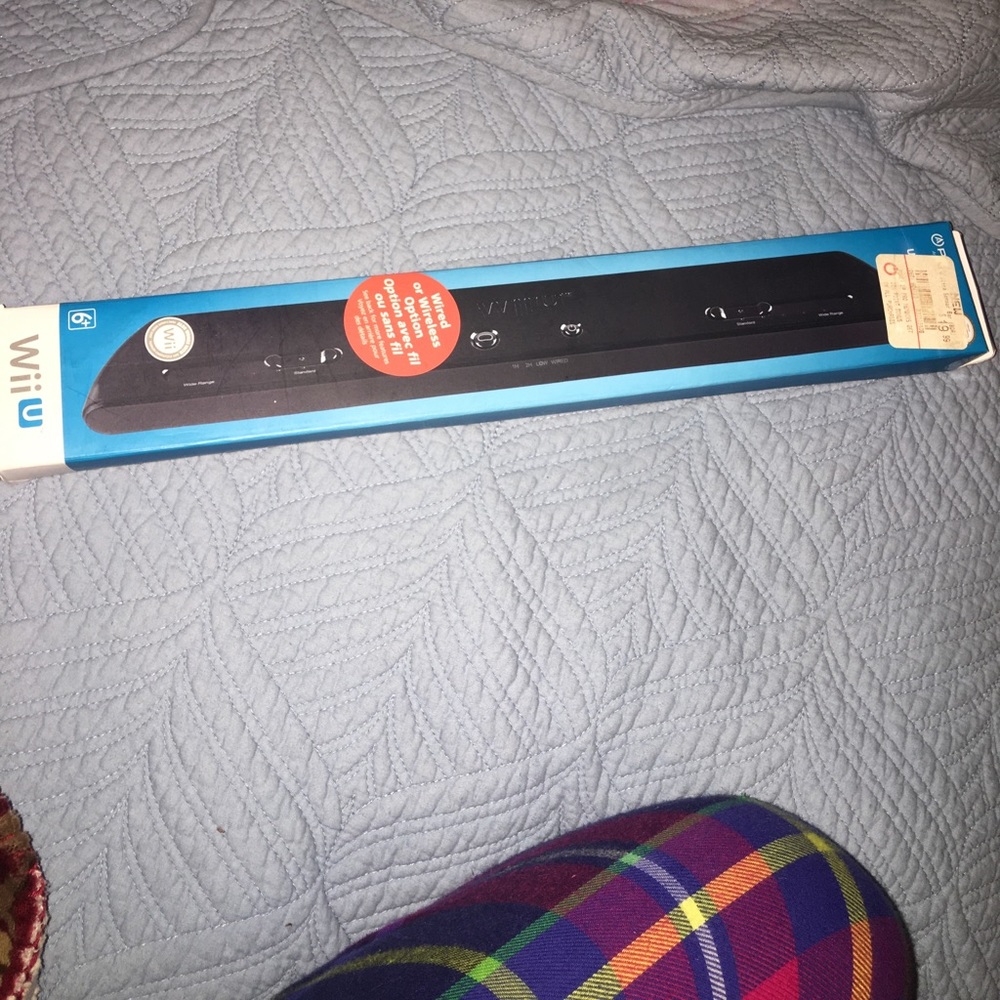 Wii U wired or wireless sensor bar.