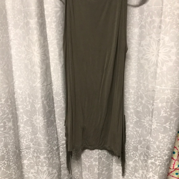 Green tank - Picture 2 of 2