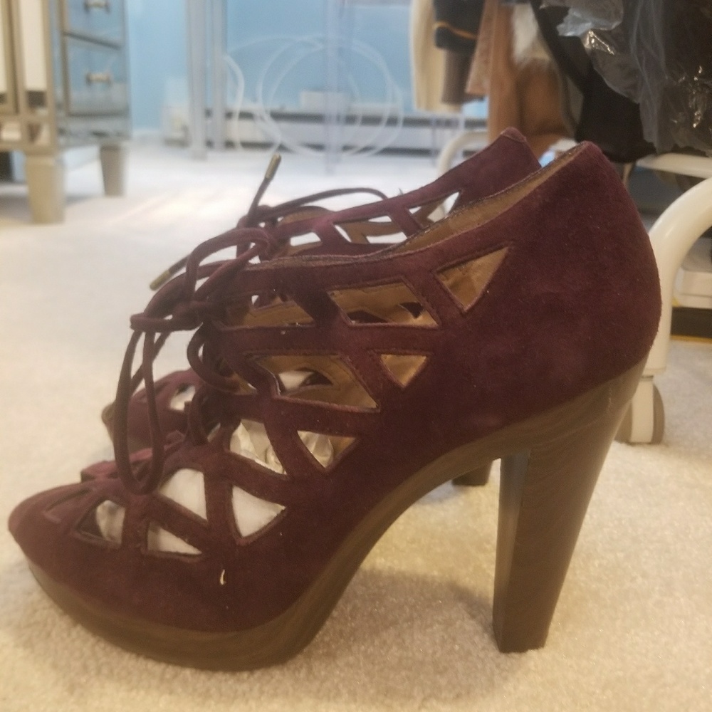 Jessica Simpson Suede lace up Sandals