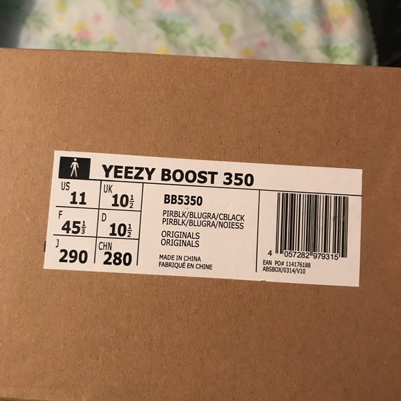 ADIDAS YEEZY 350 BOOST PIRATE BLACK SIZE US 11 - Picture 5 of 6