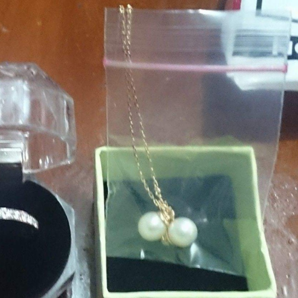 SOLD SOLD SOLD to Chona LPearl threader earrings