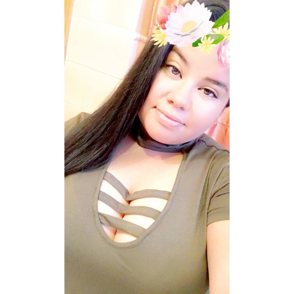 Meet your Posher, Cynthia