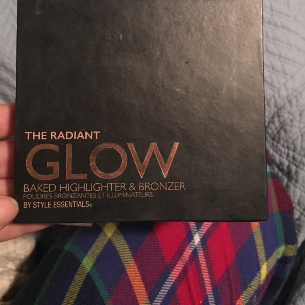 Highlight bronzer the radiant glow