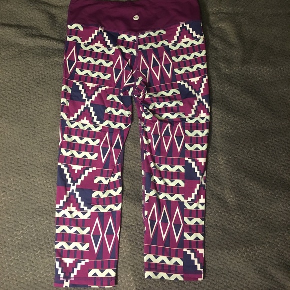 Running Capris - Picture 3 of 3