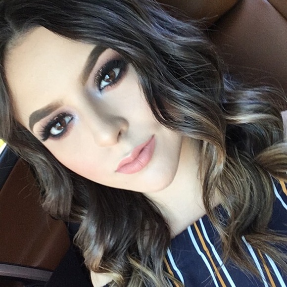 Meet your Posher, Alexa - Picture 1 of 1