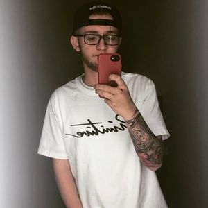 Meet your Posher, Brandon