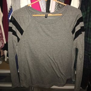 H&M Divided long sleeve with mesh