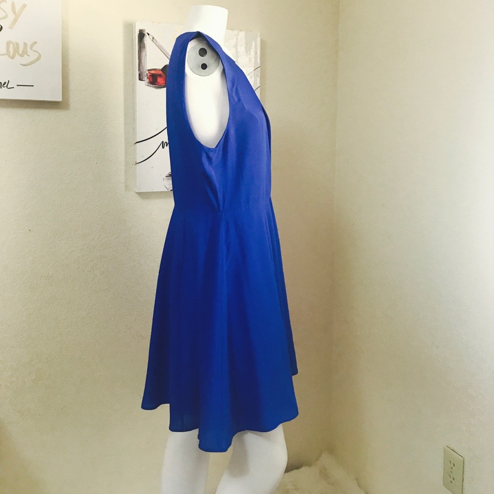 Dress 👗 - Picture 3 of 4