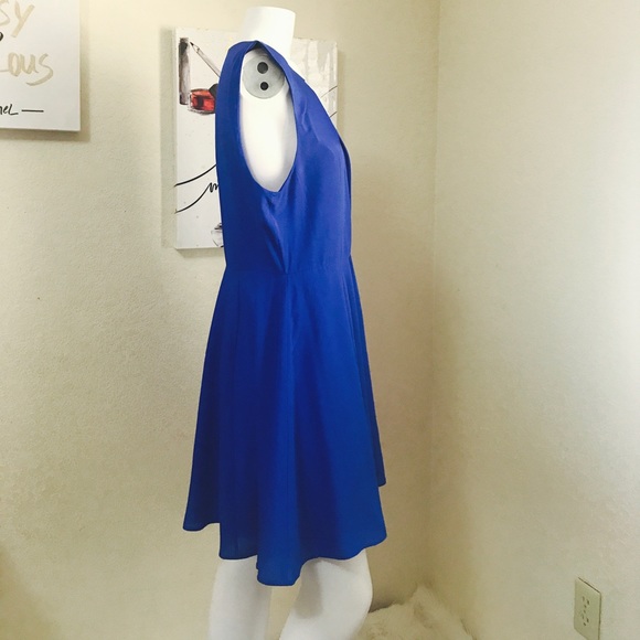 Dress 👗 - Picture 3 of 4