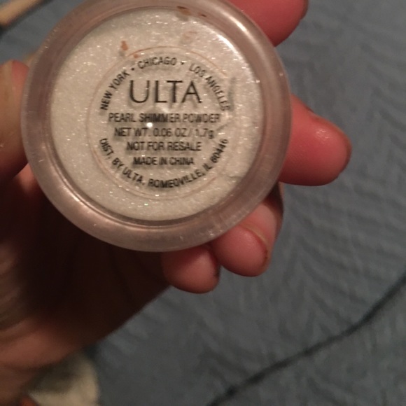 Makeup - Picture 5 of 8