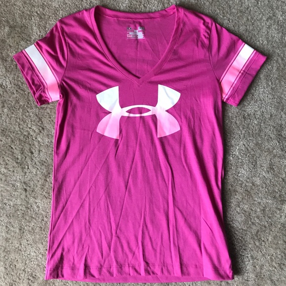 Under Armour Tops - Under Armour Tee