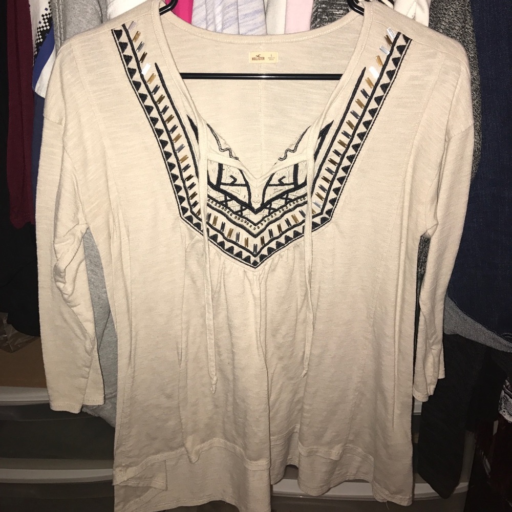 Hollister top