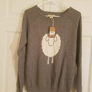 Bass light weight sweater with a sheep Gray Medium