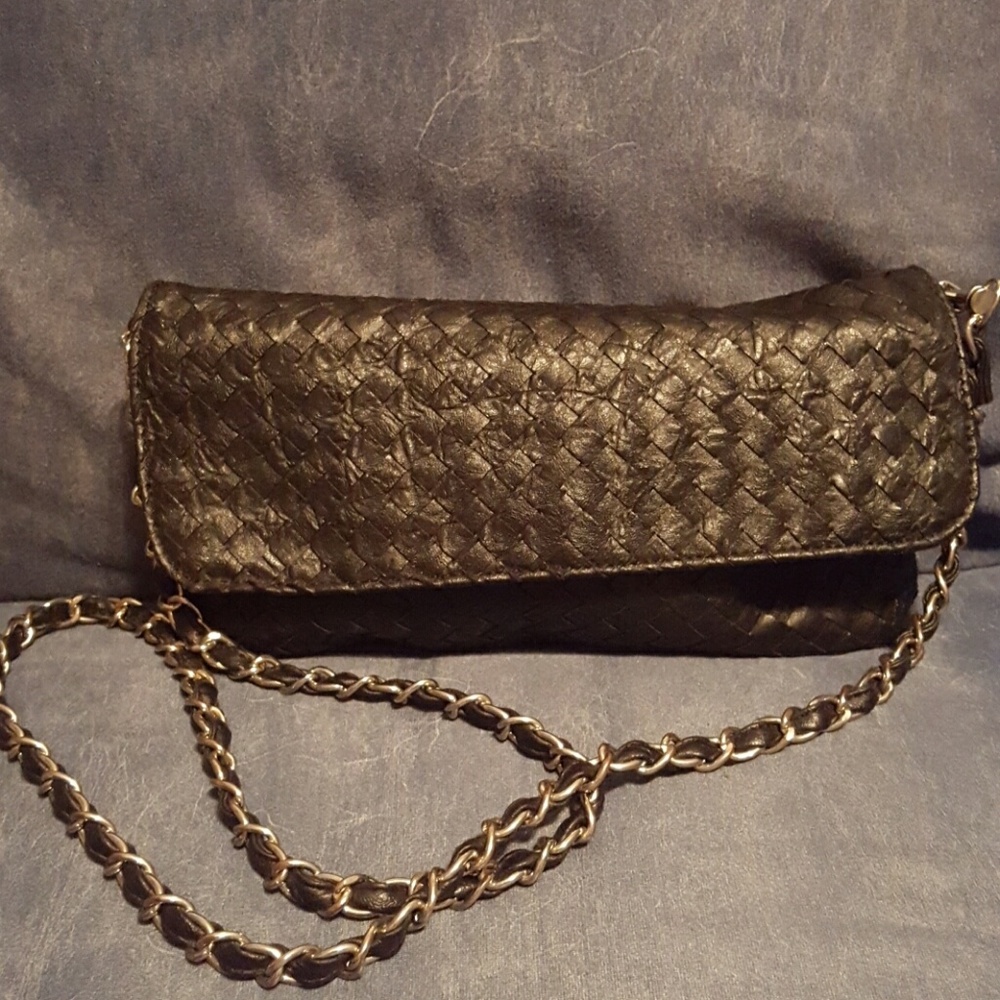 Black weaved crossbody