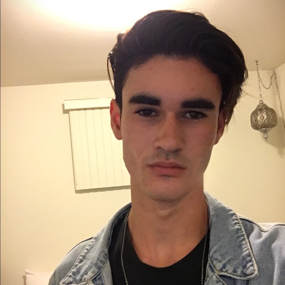 Meet your Posher, Chase